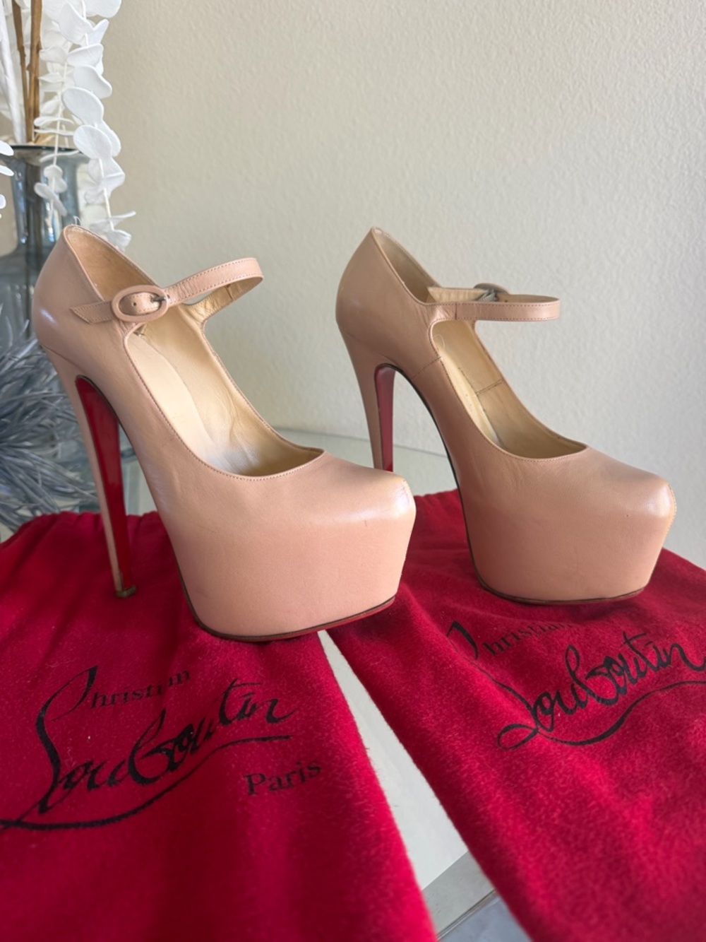 Authentic Christian Louboutin Blush Patent Platform Mary Jane Pumps 36.5